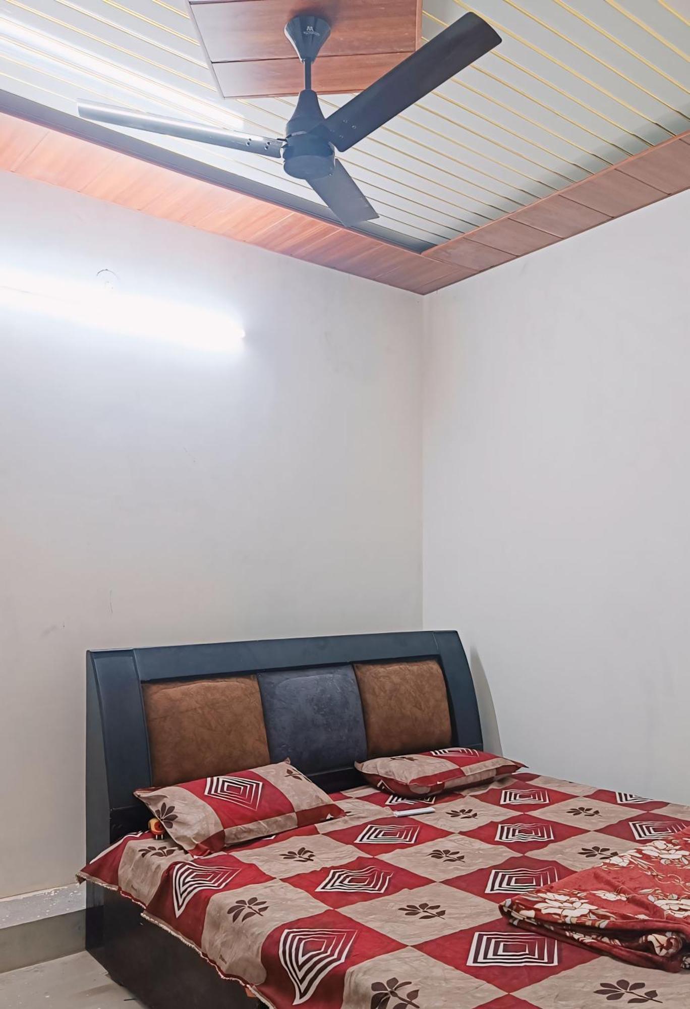 Keshav Narayan Home Stay Mathura Luaran gambar