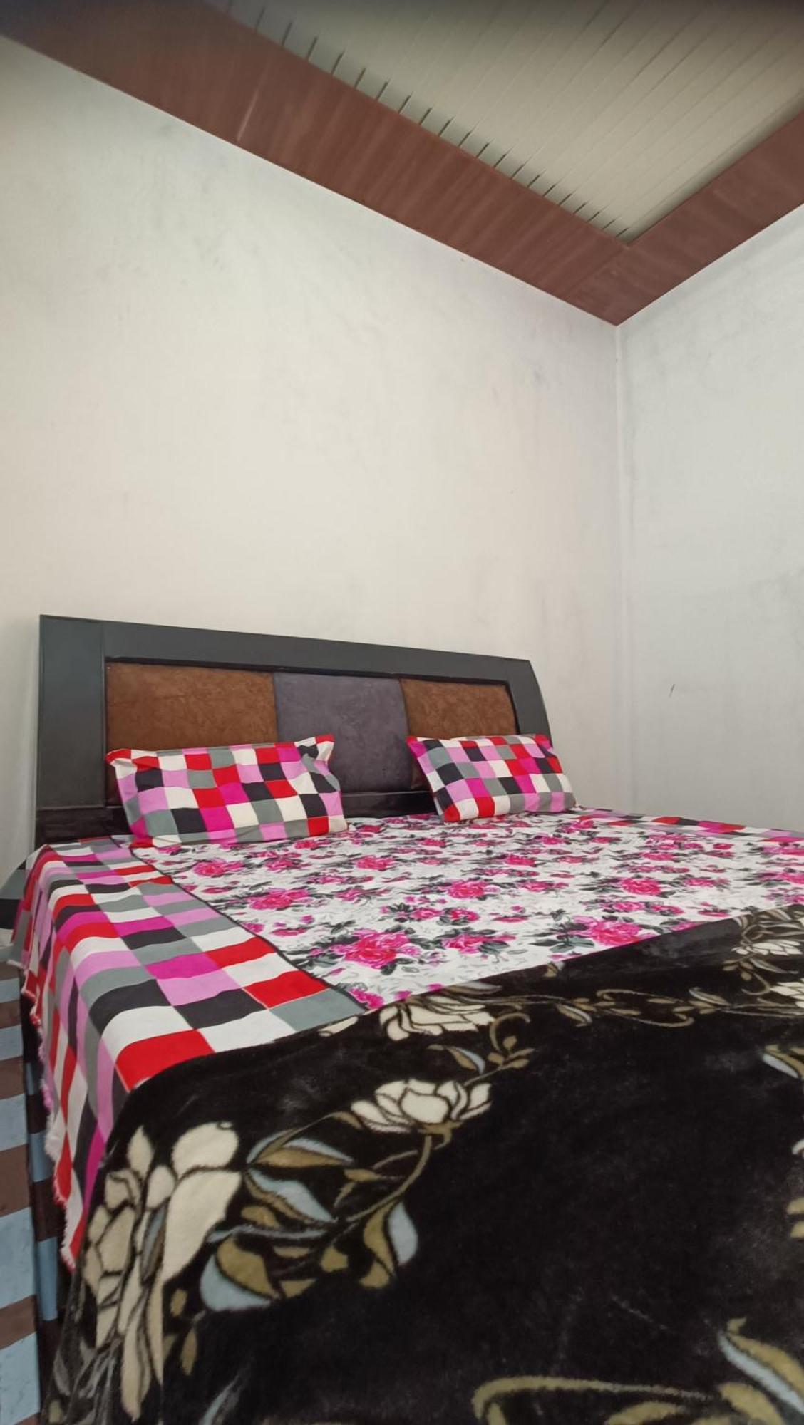 Keshav Narayan Home Stay Mathura Luaran gambar